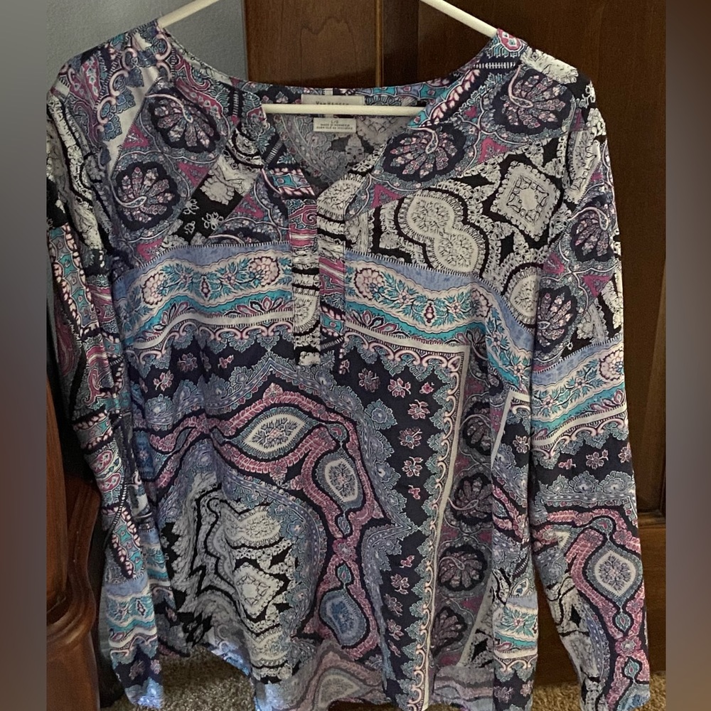 Van Heusen top size L
